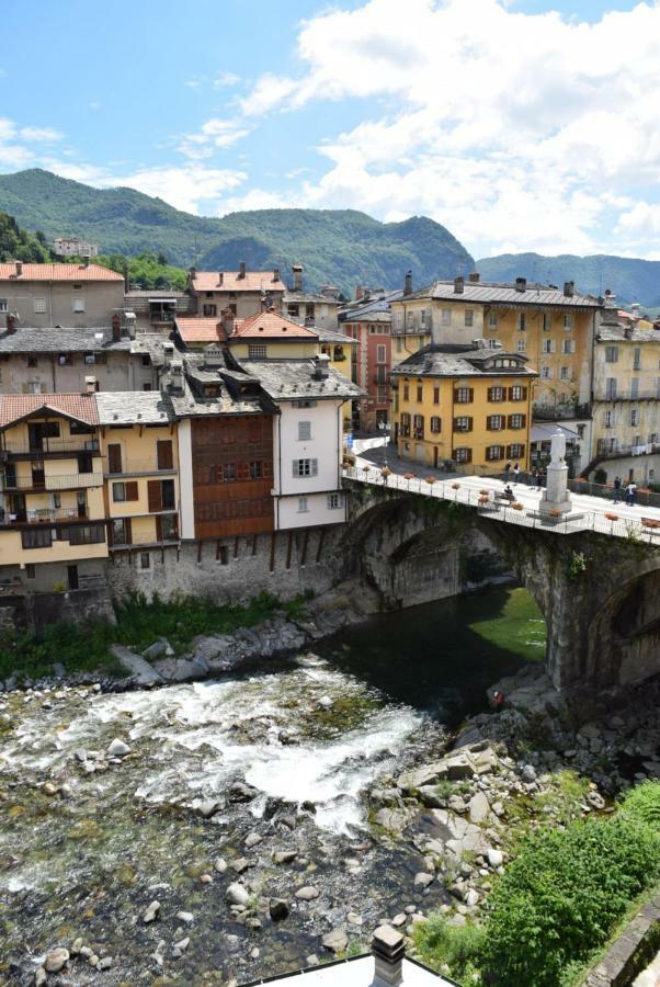 Apartamento Residenza La Roggia Varallo Exterior foto