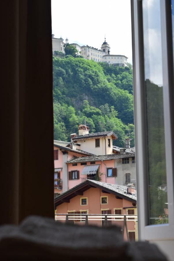 Apartamento Residenza La Roggia Varallo Exterior foto